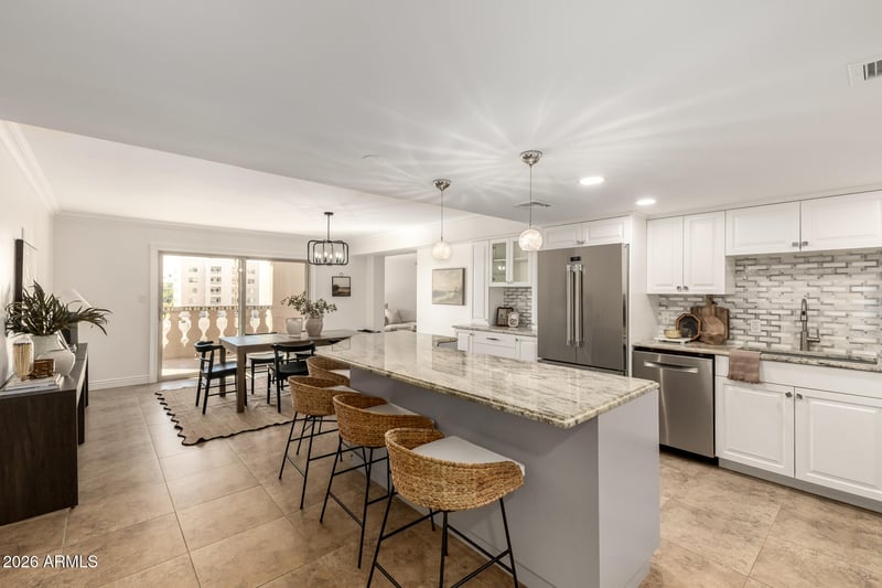 7940 Camelback Rd #312, Scottsdale, AZ 85251