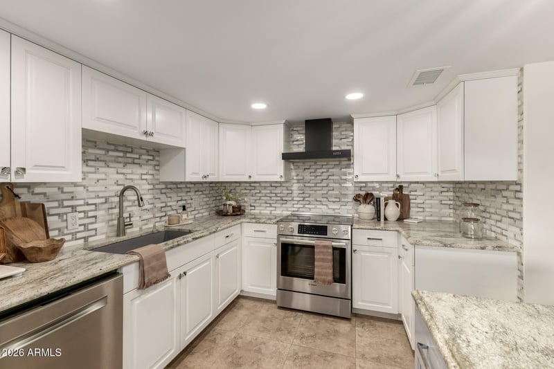 7940 Camelback Rd #312, Scottsdale, AZ 85251
