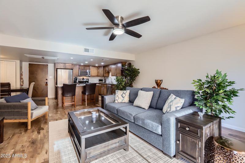 7940 E Camelback Rd #403, Scottsdale, AZ 85251