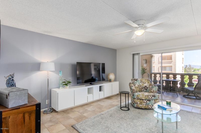7940 E Camelback Rd #406, Scottsdale, AZ 85251