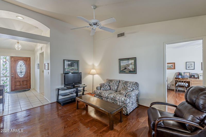 7941 Navarro Ave, Mesa, AZ 85209