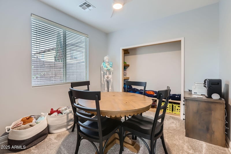 7941 Peppertree Dr, Gilbert, AZ 85298