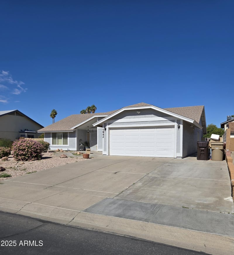 7942 Dreyfus Dr, Peoria, AZ 85381