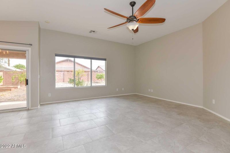 7942 E Holmes Ave, Mesa, AZ 85209