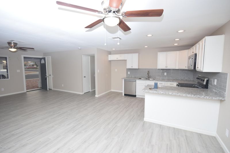 7943 W Pierson St, Phoenix, AZ 85033