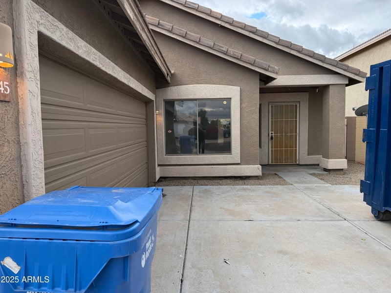 7945 Chickasaw St, Phoenix, AZ 85043