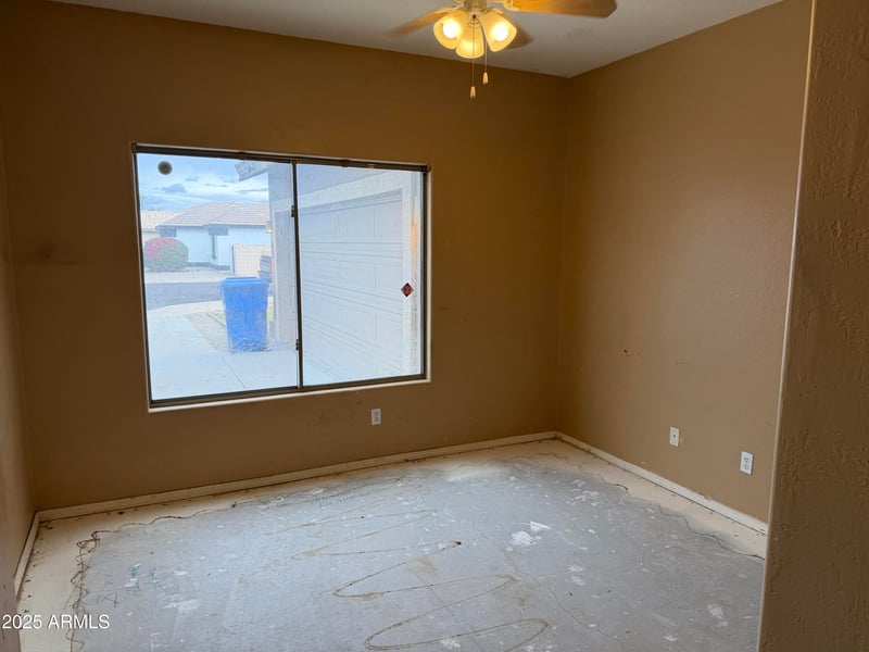 7945 Chickasaw St, Phoenix, AZ 85043