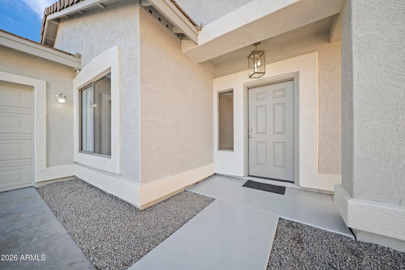 7945 Chickasaw St, Phoenix, AZ 85043