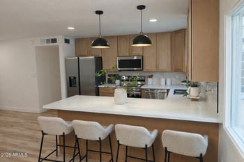 7946 Coolidge St, Phoenix, AZ 85033