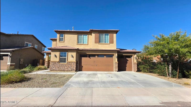 7946 Encinas Ln, Phoenix, AZ 85043