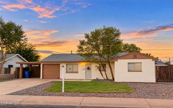 7946 W Cheery Lynn Rd, Phoenix, AZ 85033