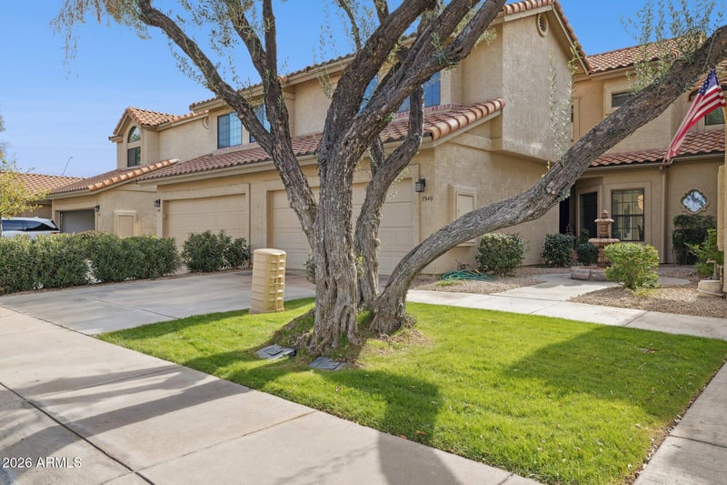 7949 E Joshua Tree Ln, Scottsdale, AZ 85250