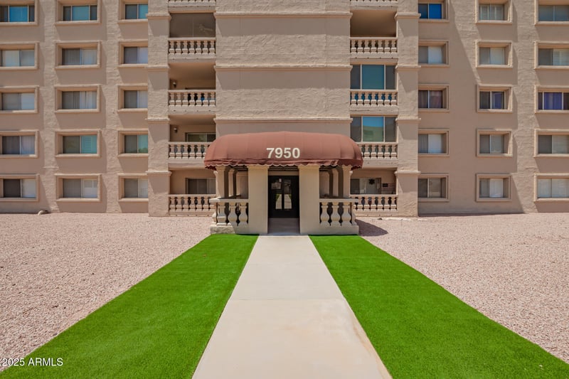 7950 Camelback Rd, Scottsdale, AZ 85251