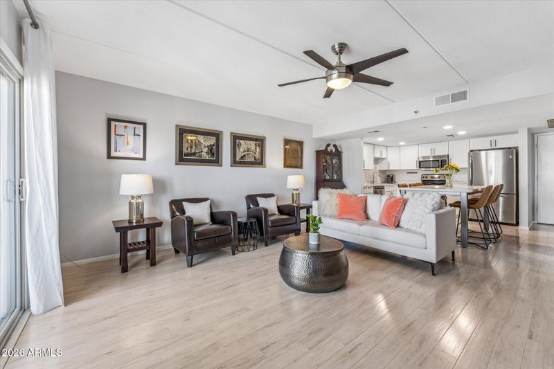 7950 E Camelback Rd #704, Scottsdale, AZ 85251