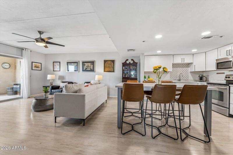 7950 E Camelback Rd #704, Scottsdale, AZ 85251