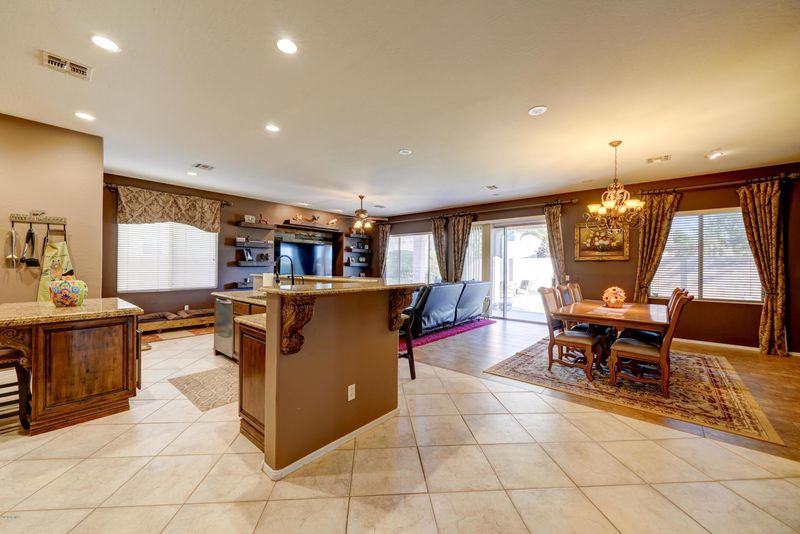 7950 E Posada Ave, Mesa, AZ 85212