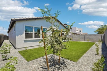 7951 Loma Ln, Peoria, AZ 85345