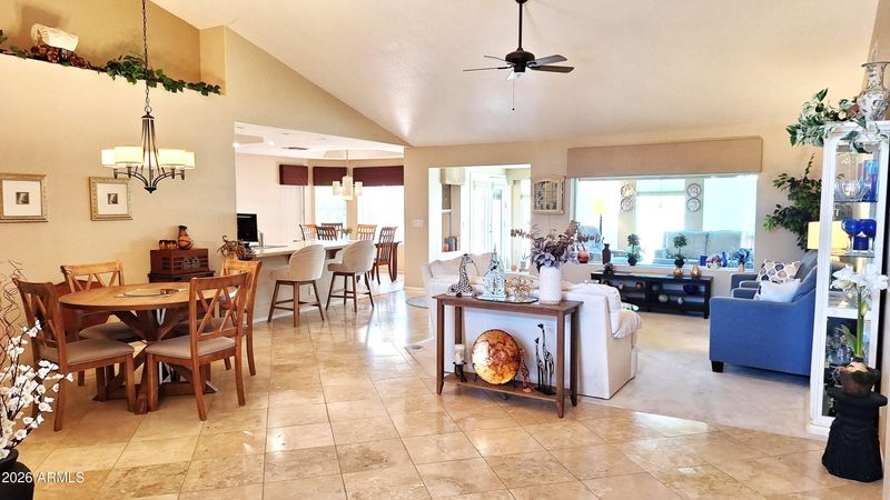 7952 E Navarro Ave, Mesa, AZ 85209