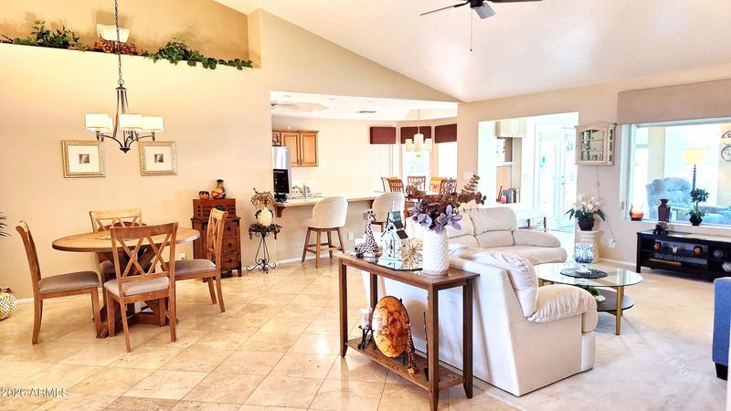 7952 E Navarro Ave, Mesa, AZ 85209