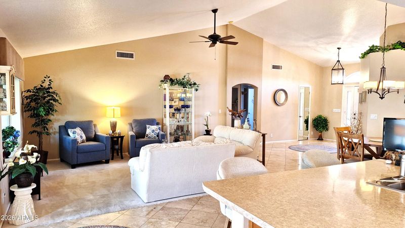 7952 E Navarro Ave, Mesa, AZ 85209