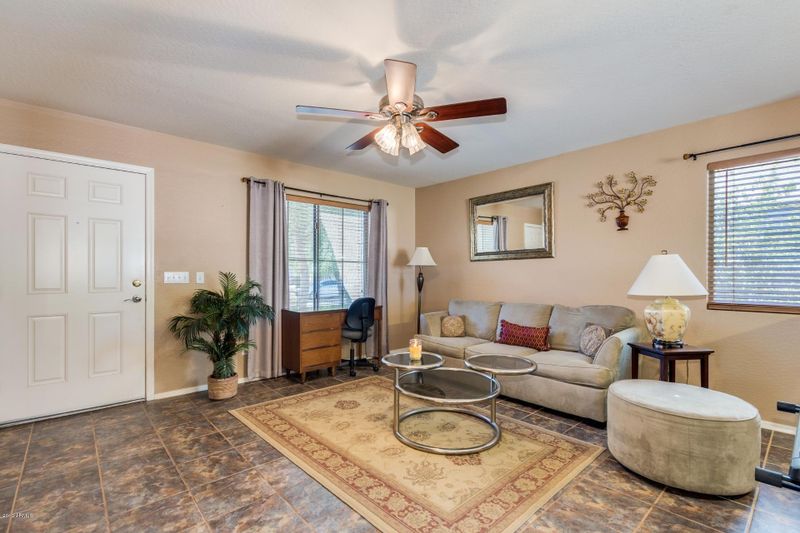 7953 W Napoli St, Phoenix, AZ 85043