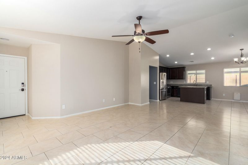 7955 S Abbey Ln, Gilbert, AZ 85298