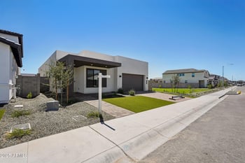 7957 W Griswold Rd, Peoria, AZ 85345