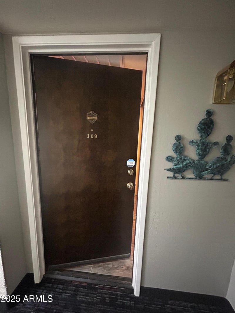 7960 Camelback Rd #109, Scottsdale, AZ 85251