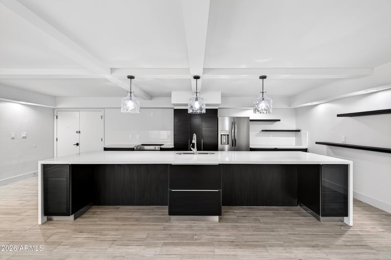 7960 Camelback Rd #110, Scottsdale, AZ 85251