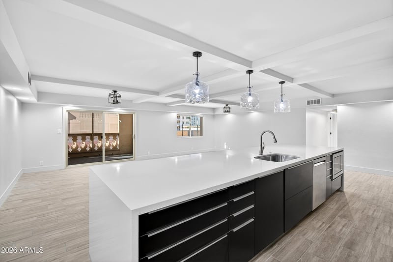 7960 Camelback Rd #110, Scottsdale, AZ 85251