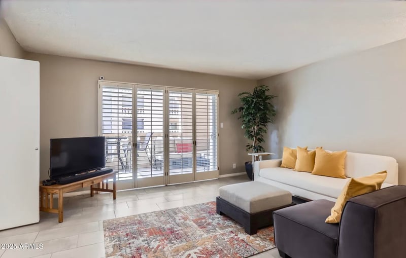 7960 Camelback Rd #209, Scottsdale, AZ 85251