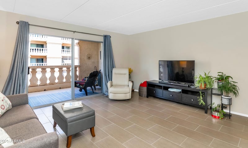 7960 Camelback Rd #409, Scottsdale, AZ 85251