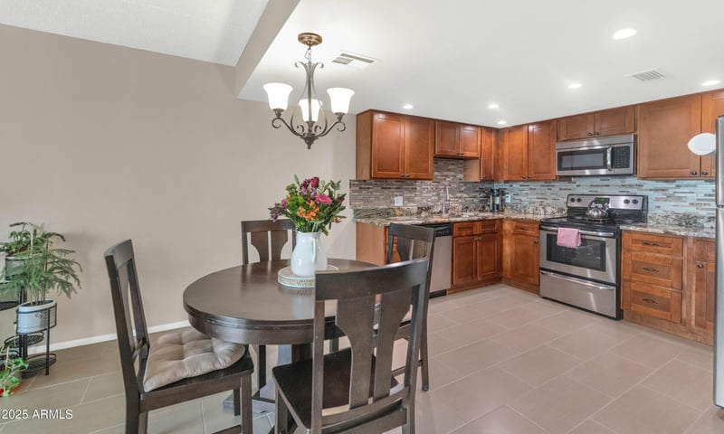 7960 Camelback Rd #409, Scottsdale, AZ 85251