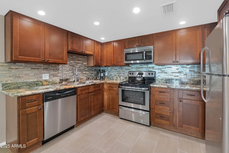 7960 Camelback Rd #409, Scottsdale, AZ 85251