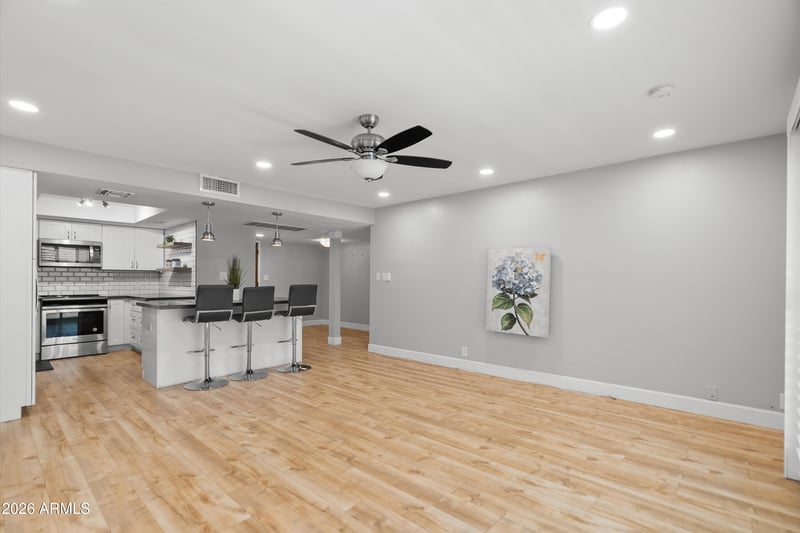 7960 Camelback Rd #309, Scottsdale, AZ 85251