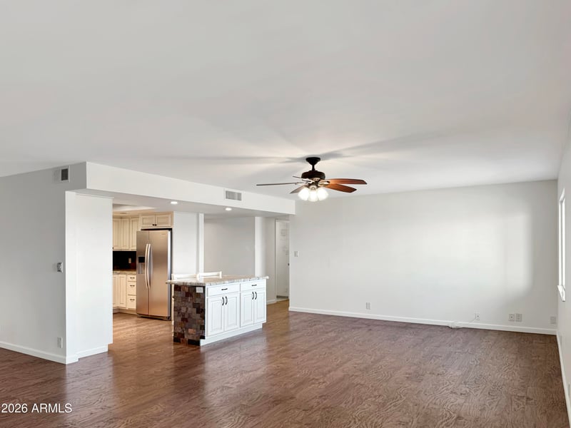 7960 Camelback Rd #407, Scottsdale, AZ 85251