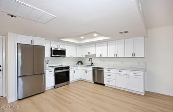 7960 E Camelback Rd #408, Scottsdale, AZ 85251
