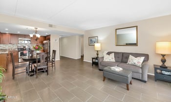 7960 Camelback Rd #409, Scottsdale, AZ 85251