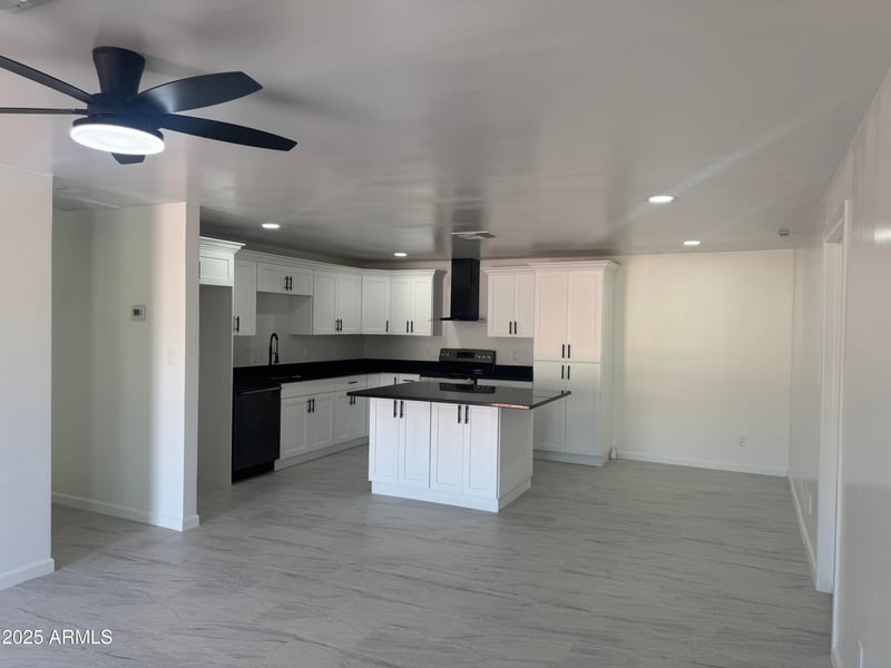 7961 Campbell Ave, Phoenix, AZ 85033