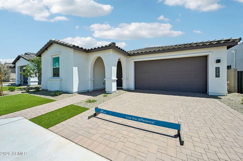 7961 W Loma Ln, Peoria, AZ 85345