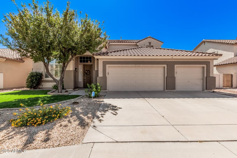 7963 Plata Ave, Mesa, AZ 85212