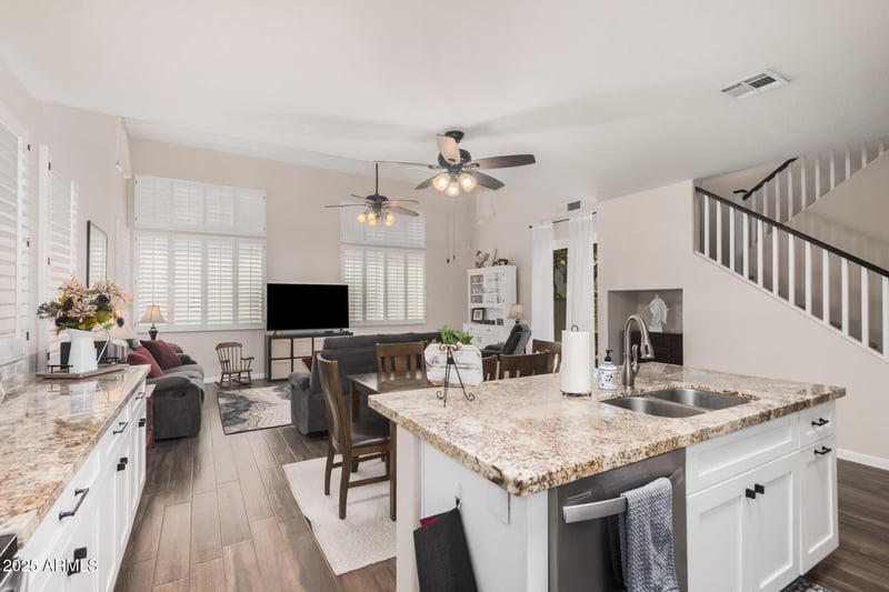 7963 Plata Ave, Mesa, AZ 85212