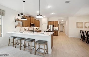 7964 Sands Rd, Glendale, AZ 85303