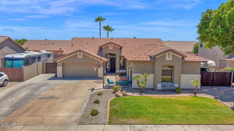 7965 Robin Ln, Peoria, AZ 85383