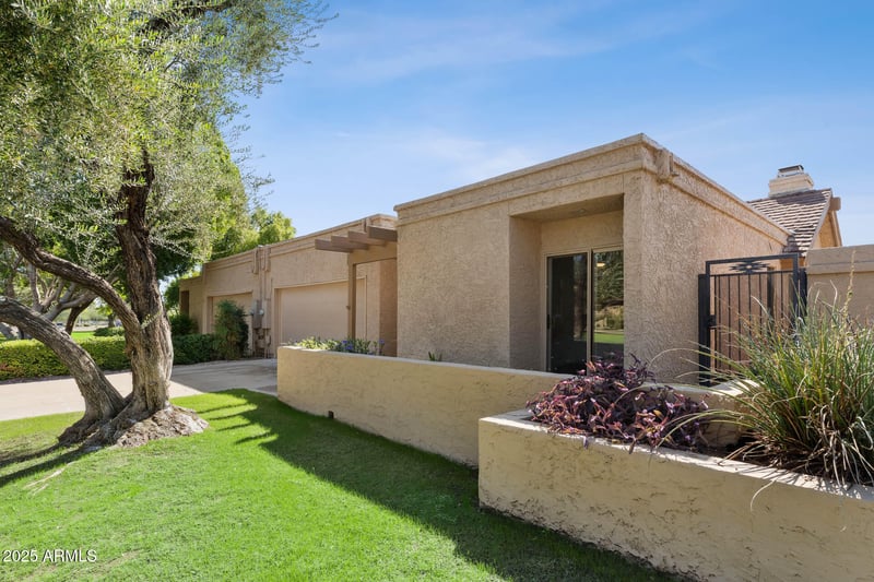7967 Solano Dr, Scottsdale, AZ 85250
