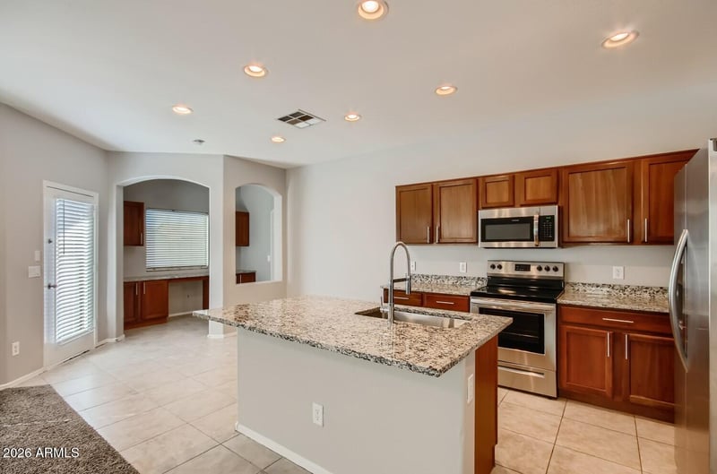 797 Agrarian Hills Dr, San Tan Valley, AZ 85143