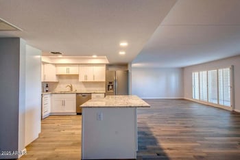 7970 Camelback Rd #205, Scottsdale, AZ 85251