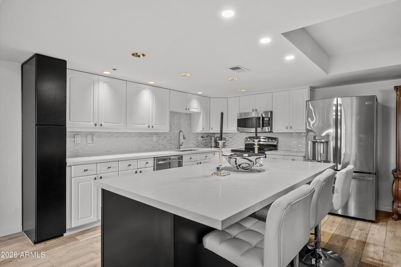 7970 Camelback Rd #306, Scottsdale, AZ 85251