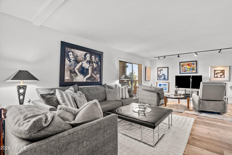 7970 Camelback Rd #306, Scottsdale, AZ 85251