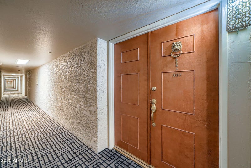 7970 Camelback Rd #307, Scottsdale, AZ 85251